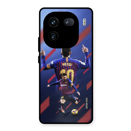 Playing Messi iQOO 12 Mobile Back Cover - Sports PrintShield Case